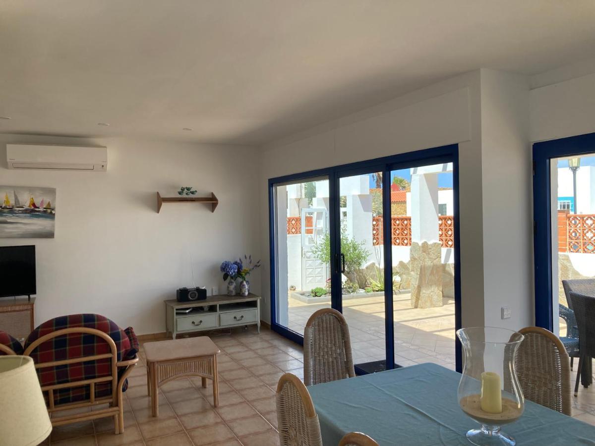 Beach House With The Heated Pool Next To Rocky Point Corralejo Exteriér fotografie