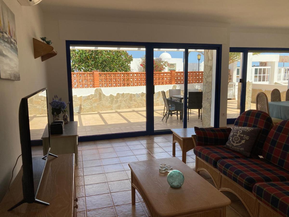 Beach House With The Heated Pool Next To Rocky Point Corralejo Exteriér fotografie