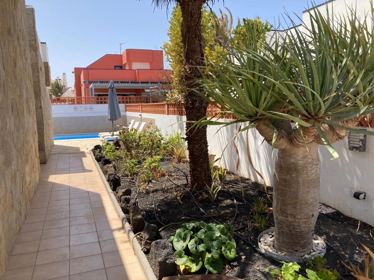 Beach House With The Heated Pool Next To Rocky Point Corralejo Exteriér fotografie